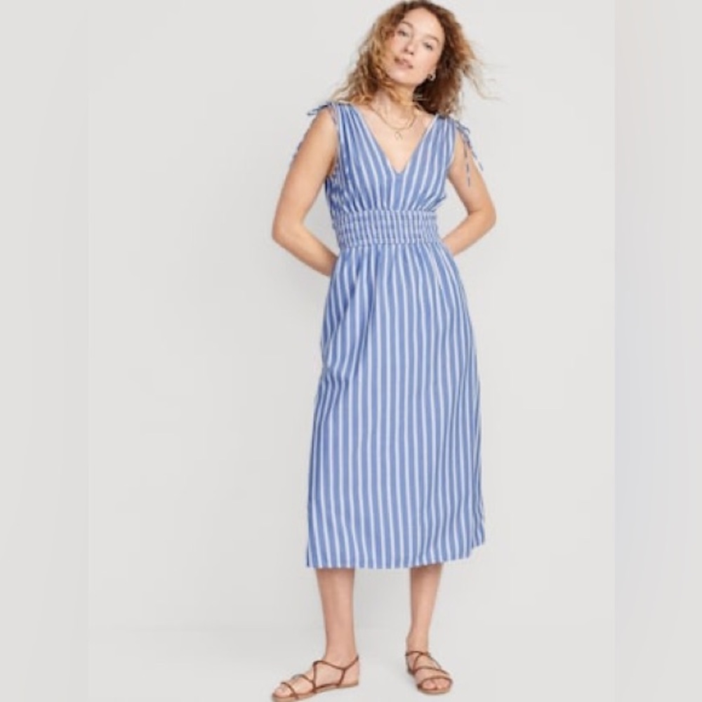 Old Navy NWT Fit & Flare Sleeveless Striped Tie-Shoulder Smocked Midi Dress | M